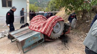 Burdurda traktör devrildi: 1 ölü