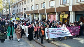 Bursa surlarında ‘Meme kanseri farkındalığı
