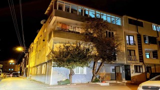 Bursada 3üncü kattan düşen genç yaralandı