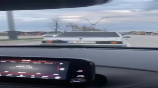 Bursada bir otomobil tartıştığı sürücünün önünü kesti