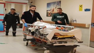 Bursada elektrik direğinden düşen 2 tekniker yaralandı