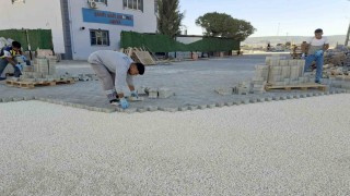 Büyükşehir Belediyesi, Arabanda kilitli parke taşı döşeme çalışmalarına başladı