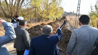 Büyükşehirin Sarızdaki alt ve üst yapı yatırımları sürüyor