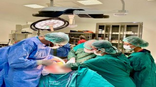 Çanakkalede ilk kez TAR yöntemi ile dev insizyonel herni onarımı gerçekleştirildi