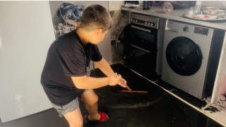 Ceylanpınarda bir evi kanalizasyon suyu bastı