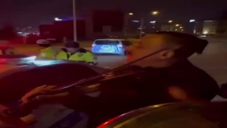 Cezaya fasıl molası: Darbuka ve kemanla oyun havası