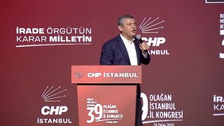 CHP Genel Başkanı Özel: Birileri kızılcık şerbeti içerken kan kusan arkadaşlarımsa, susmayacağım