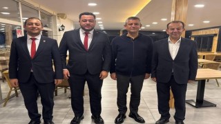 CHP Genel Başkanı Özelden güven tazeleyen il başkanına tebrik