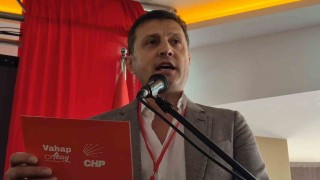 CHP Tekirdağ İl Kongresinde büyük kriz: Kovun beni diyerek salonu terk etti