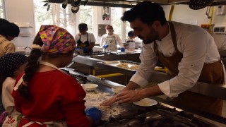 Çocuklar Dünya mutfaklarında lezzetli bir yolculuğa çıktı