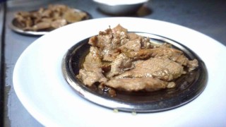 Coğrafi işaret tescilli Gölhisar kavurması 7 saniyede pişiyor, büyük ilgi görüyor