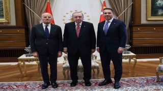 Cumhurbaşkanı Erdoğan, İtalya Milli Hidrokarbon Ajansı Başkanı Descalziyi kabul etti