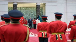 Cumhurbaşkanı Erdoğan, Kuveytte resmi törenle karşılandı
