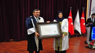 Cumhurbaşkanı Yardımcısı Cevdet Yılmaza MCBÜde ‘Fahri Profesörlük unvanı