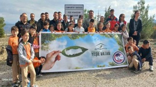 Cumhuriyet İlkokulundan Yeşil vatan mesajı