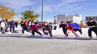 Cumhuriyet Koşusu gençlerin enerjisiyle tamamlandı
