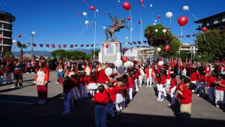 Cumhuriyetin 102 yılı Edremitte coşkuyla kutlandı