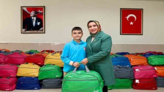 Cumhuriyetin 102. yılında öğrencilere anlamlı hediye