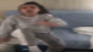 Darbettiği kız kardeşinin üzerine kaynar su döküp özür diletti