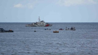Denizde teknesi terk edilmiş halde bulunan balıkçı için arama çalışması başlatıldı