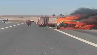 Diyarbakırda seyir halindeyken alev alan cip küle döndü