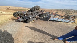 Diyarbakırda traktör devrildi: 3 yaralı