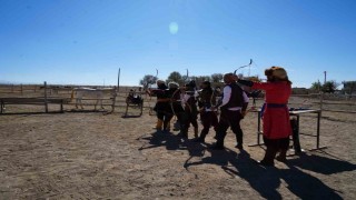 Doğu Türkistandan Niğdeye uzanan yol: Altay köyünde Kazaklar kültürlerini yaşatıyor