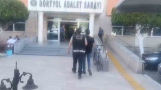 Dörtyolda hapis cezasıyla aranan 4 şahıs yakalandı