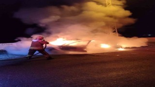 Dörtyolda otomobil alevlere teslim oldu