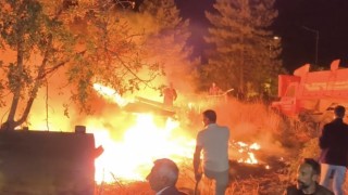 Düğün salonu yakınında çıkan yangın paniğe neden oldu