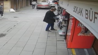 Dükkanın önündeki fanlı ısıtıcıyı bakıyormuş gibi yapıp alıp gitti