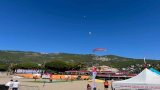 Dünya Yamaç Paraşütü Hedef Şampiyonası Alanyada başladı