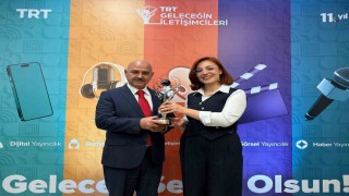 Düzce Üniversitesi geleceğin iletişimcileri yarışmasından ödülle döndü