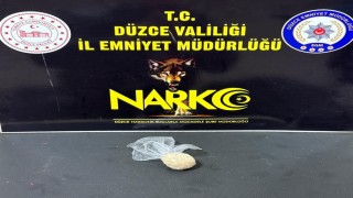 Düzcede gençleri zehirleyecekti yakalandı
