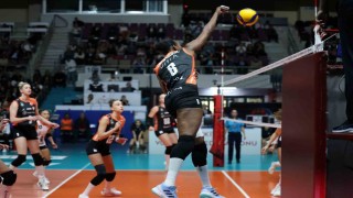 Eczacıbaşı Dynavit, deplasmanda galip