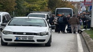 Edirnede otomobil yaya geçidinde kadına çarptı