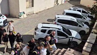 Edremitte büfeci cinayetinde 3 kişi tutuklandı