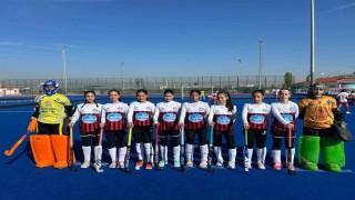 Ege Yıldızları Kadın Hokey Takımı Muğlaya üçüncülükle döndü