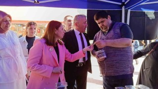 El emeği göz nuru eserler sergilendi