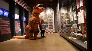 Elazığ Kent Müzesinde dinozor sürprizi: Ziyaretçiler gözlerine inanamadı