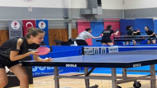 Elazığda  masa tenisi kadın takımından büyük başarı
