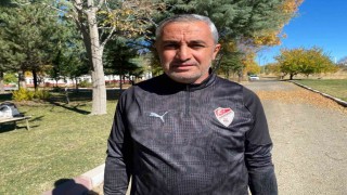 Elazığspor Teknik Direktörü Sarıgül: Küçük dikkatsizliklerle alakalı çalışacağız
