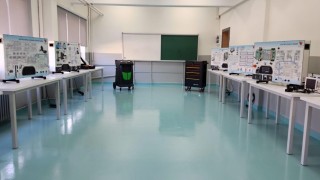 Elektrikli araçlar eğitim merkezinde kurulum çalışmaları hızla ilerliyor