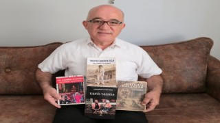 Emekli öğretmen yazdığı kitaplarıyla kent kültürüne hizmet ediyor