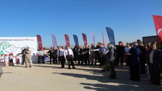 Enerji ve Tabii Kaynaklar Bakanı Bayraktar: Artık bu dağlarda roket değil, raket sesi var