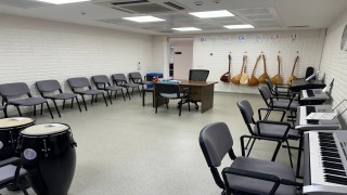 Engelli bireyler Kağıthanede hem üretiyor hem sosyalleşiyor