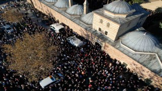 Enkazda kalan 4 kişilik Bilir ailesi, son yolcuklarına uğurlandı