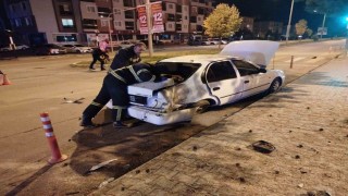 Erzincanda iki otomobil çarpıştı, 1 kişi yaralandı