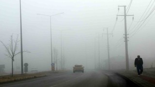 Erzincanda yoğun sis: Görüş mesafesi 30 metreye kadar düştü