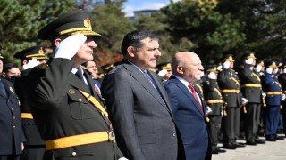 Erzurumda Cumhuriyetin 102. Yıl coşkusu